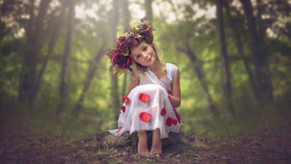 Wallpaper Forest, White, Head, Girl, Wreath, Red, Sitting, Frock, Background, And, Wearing, Little, Cute