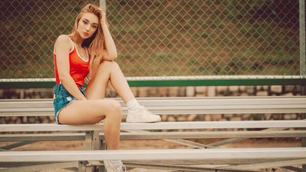 Wallpaper Model, And, Wearing, Blue, Desktop, Top, Redhead, Jeans, Girls, Girl, Sitting, Shorts, Bench, Red, Mobile