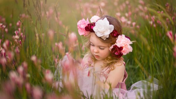 Wallpaper Pink, Little, Light, Wearing, Desktop, Cute, Dress, Wreath, And, Mobile, Girl