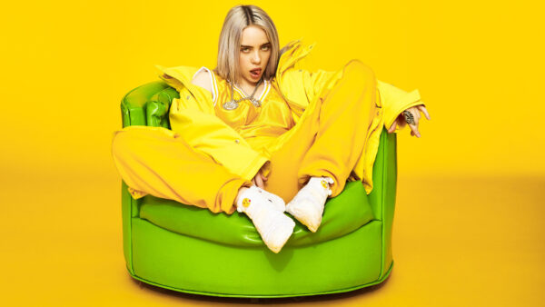 Wallpaper Couch, Mobile, Dress, Billie, Desktop, Eilish, Celebrities, Yellow, Sitting, Wearing, Green, Background