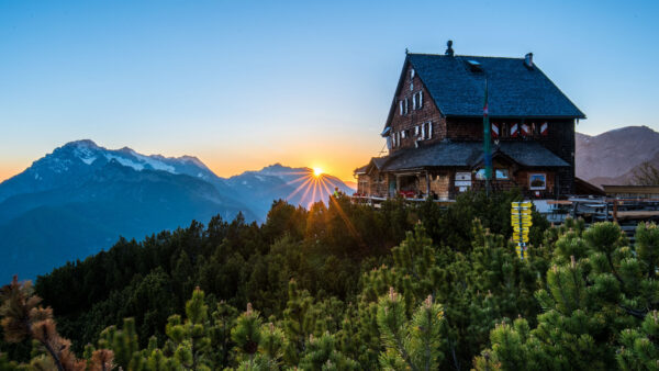 Wallpaper Beautiful, Mountains, During, House, Sunrise, Desktop, Green, Spruce, Snowy, Mobile, Nature, Trees