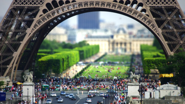 Wallpaper Torre, Green, Cars, Desktop, Road, Eiffel, Shallow, And, Background, With, Tower, Immensity, Travel, Field, People