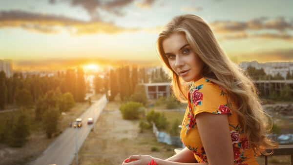 Wallpaper Brown, Hair, Desktop, During, Girl, Model, Background, Brunette, Sunset, With, Sky, Cloudy