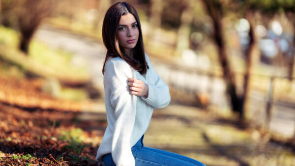 Wallpaper Girl, Falsetti, Blue, Blur, Jeans, Girls, Stone, Background, Sitting, Wearing, Top, Elena, White, And, Model, Bokeh