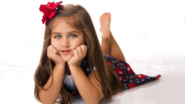 Wallpaper Holding, Down, Girl, Floor, Hands, Background, Little, Red, Face, Lying, Wearing, Dress, White, With, Cute