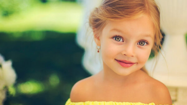 Wallpaper Wearing, Cute, Dress, Desktop, Blur, Yellow, Standing, Little, Girl, Background