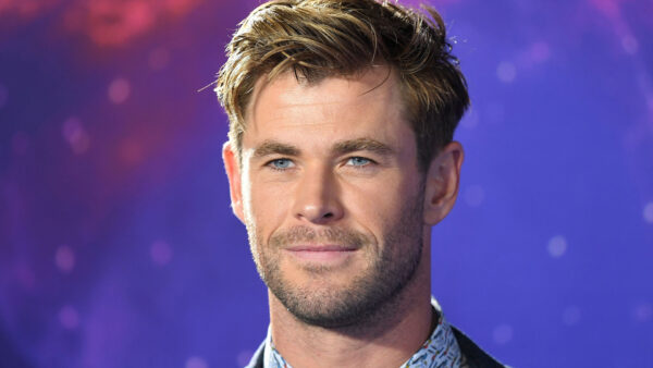 Wallpaper Hemsworth, Ash, Boys, Standing, Background, Purple, Eyes, Chris