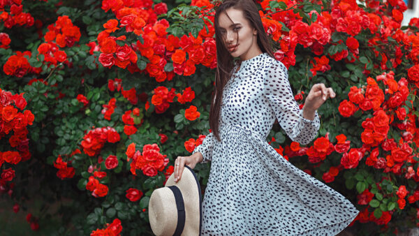 Wallpaper Green, Standing, Girls, White, Roses, Red, Model, Background, Black, Leaves, Wearing, Dress, Girl