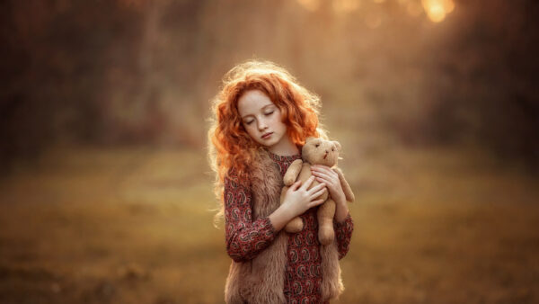 Wallpaper Printed, Wearing, Standing, With, Toy, Background, Teddy, Blur, Brown, Little, Girl, Cute, Dress