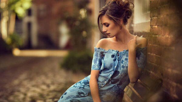 Wallpaper Model, Girls, Girl, Printed, Dress, Flower, Down, Wearing, Looking