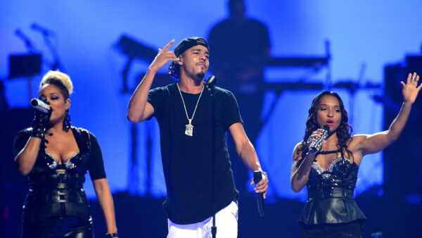 Wallpaper T-Shirt, Black, And, Desktop, White, Stage, Cole, Wearing, Blue, Background, Performing, Pants, Girls, With, Music
