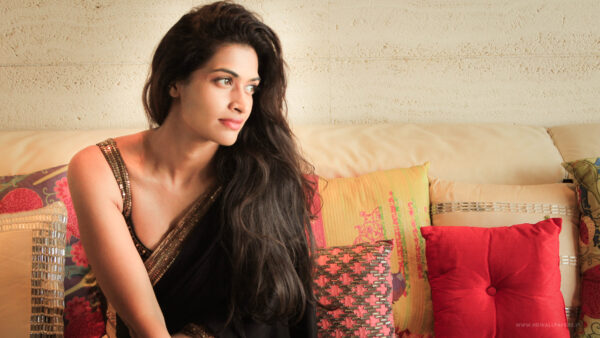 Wallpaper Salony, Actress, Luthra