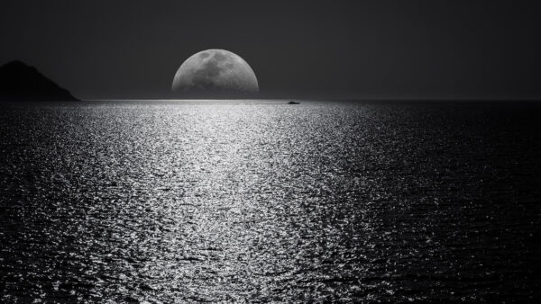 Wallpaper Pc, White, Water, Black, Cool, Skies, Landscape, 4k, Images, Desktop, Nature, Moon, Body