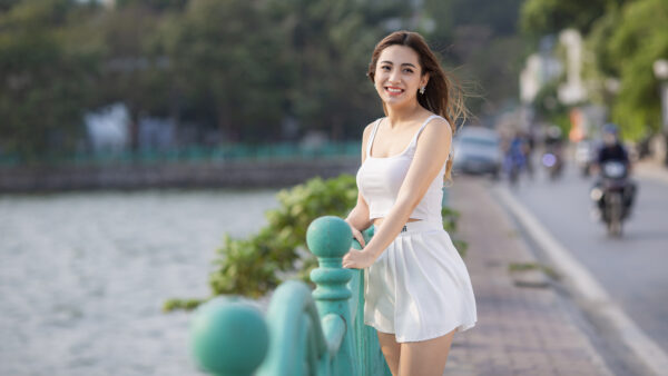 Wallpaper Girl, Smiley, Model, Girls, Dress, Mobile, Blur, White, Background, Wearing, Standing, Desktop