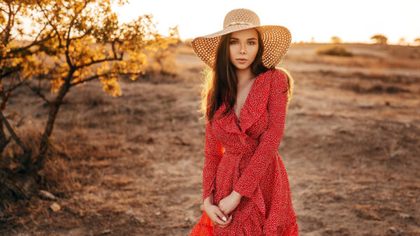 Wallpaper Girl, Model, Big, Brunette, And, Red, Hat, Wearing, Dress