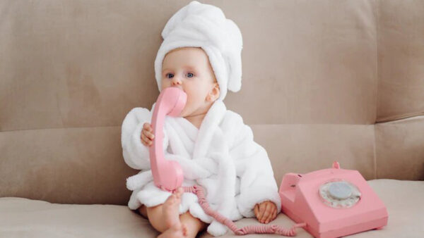 Wallpaper Bathrobe, Pink, Having, Phone, Reciever, Cute, Sitting, Mouth, White, Girl, Baby, Couch, Wearing