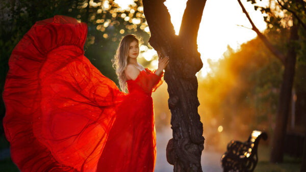 Wallpaper Red, Gorgeous, Wind, With, Long, Tree, Near, Girl, Standing, Gown, Desktop, Model, Flying
