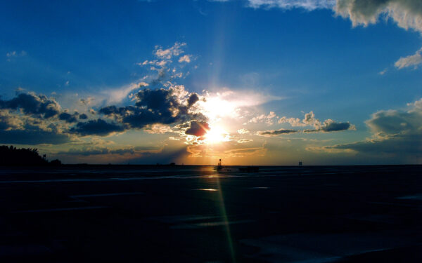 Wallpaper Sunset, Airport