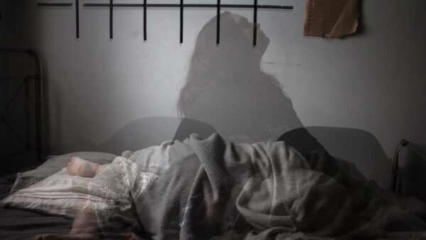 Wallpaper Pc, Sad, Girl, Distrubed, 5k, 4k, Bed, Background, Images, Desktop, Sleepless
