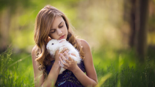 Wallpaper Dress, White, Girl, Background, Blue, Cute, Green, Rabbit, With, Sitting, Wearing, Blur