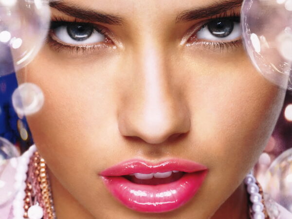 Wallpaper Lima, Pretty, Adriana, Lips