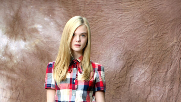 Wallpaper Background, Mary, Fanning, Desktop, Brown, With, Elle, Shirt, Blonde, Wearing, Checked, Hair