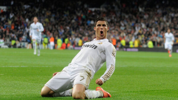 Wallpaper Sports, White, Wearing, Ronaldo, Winning, Cristiano, Dress, Expression