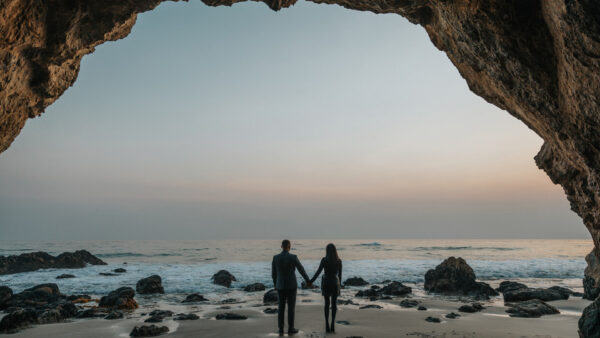 Wallpaper Couple, Ocean, Seashore, Holding, Background, Hands, Stones