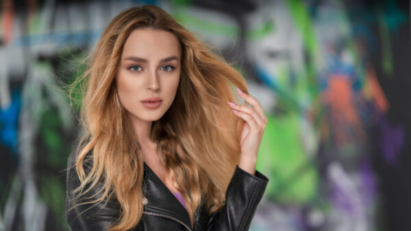 Wallpaper Blur, Wearing, Mobile, Desktop, Green, Grey, Model, Jacket, For, Eyes, Photo, Black, Posing, Girl, Girls, Background