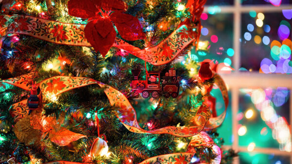 Wallpaper Colorful, Red, Mobile, Garlands, Christmas, Tree, Decorations, Desktop, Lights, Ribbons