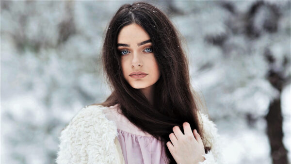 Wallpaper Hair, Standing, Background, Forest, Purple, Model, Winter, Blur, Girl, Girls, Light, Fur, Eyes, Blue, Black, Dress, Wearing