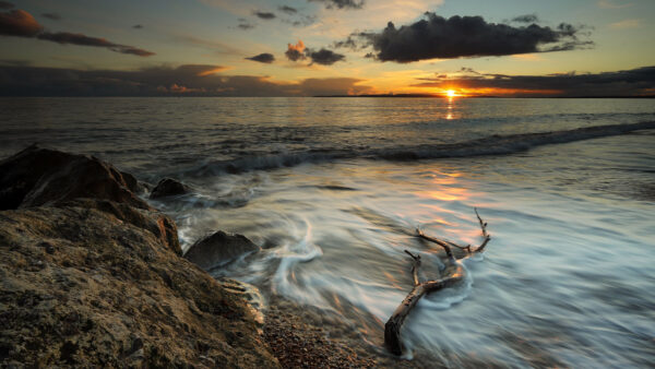 Wallpaper Rocks, Clouds, Black, Desktop, During, Sky, Mobile, Sunset, Stream, Blue, Under, Ocean, Wood, Nature