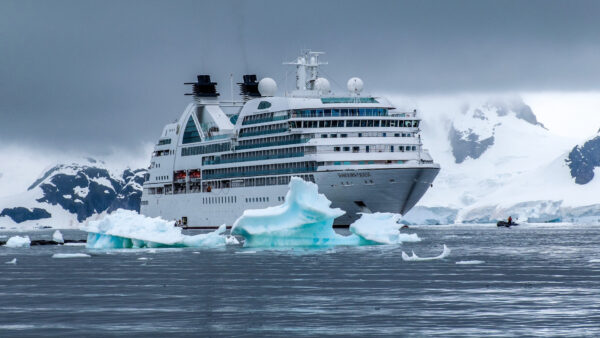 Wallpaper Dark, Desktop, Background, Cruise, And, Ice, Ship, Clouds, Mountain, Sea, With, Icy
