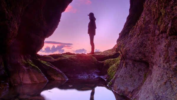 Wallpaper Alone, Front, Cave, Standing, Man