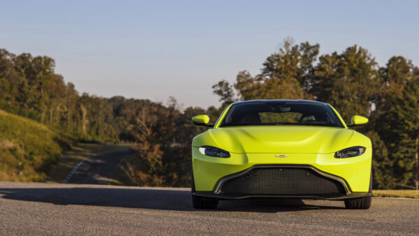 Wallpaper Martin, Vantage, 2018, Aston