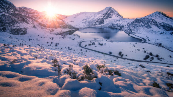 Wallpaper Surrounded, Covered, Lake, Sunbeam, Mountains, Nature, With, Snow