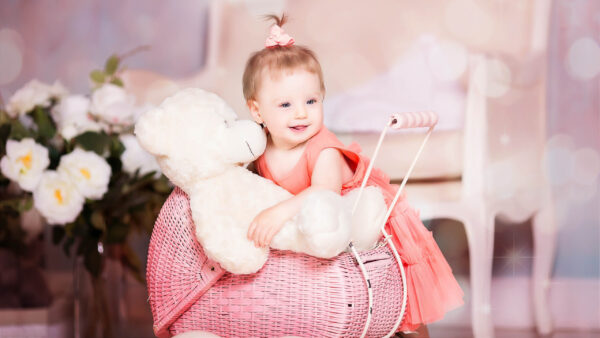 Wallpaper Wearing, Red, Standing, Dress, Blur, Background, Girl, Bear, Little, With, Cute, Light, Teddy