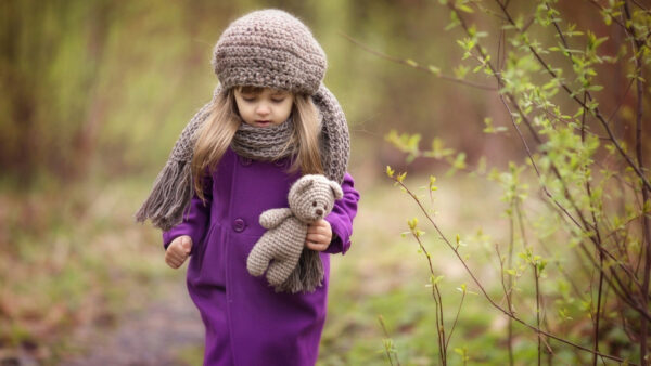 Wallpaper Girl, Wearing, Woolen, Blur, Background, Toy, Forest, Desktop, And, Little, Cute, Knitted, Dress, Having, Cap, Purple