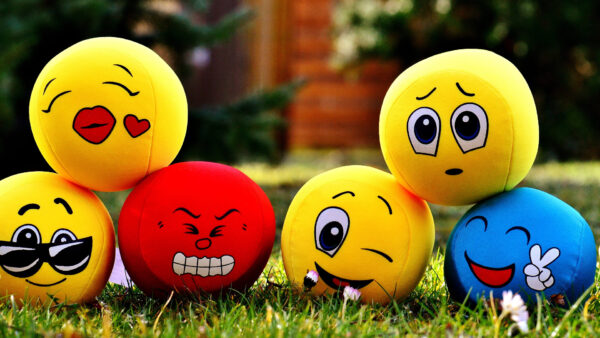 Wallpaper Emoji, Red, Yellow, Faces