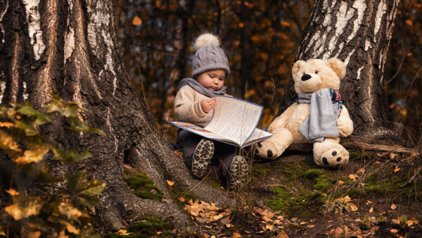 Wallpaper Book, Cute, With, Charming, Sitting, Child, And, Near, Desktop, Bear, Teddy, Try