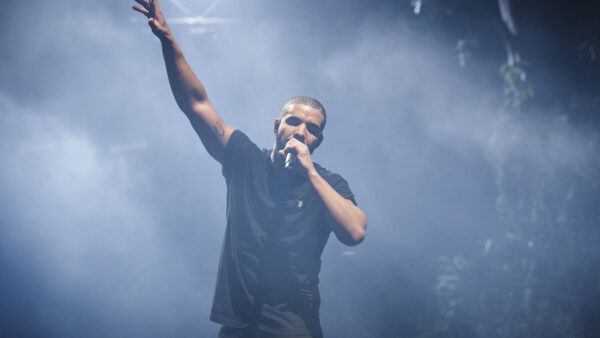 Wallpaper Background, T-Shirt, Black, Drake, Fog, Desktop, Wearing, Singing